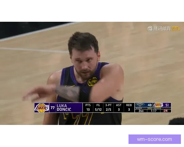 海斯20分钟8中8砍19+7疯狂一战 赛后呼吁东契奇减少吃T次数